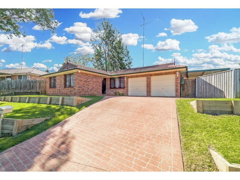 5 Oriole Street, Glenmore Park NSW 2745