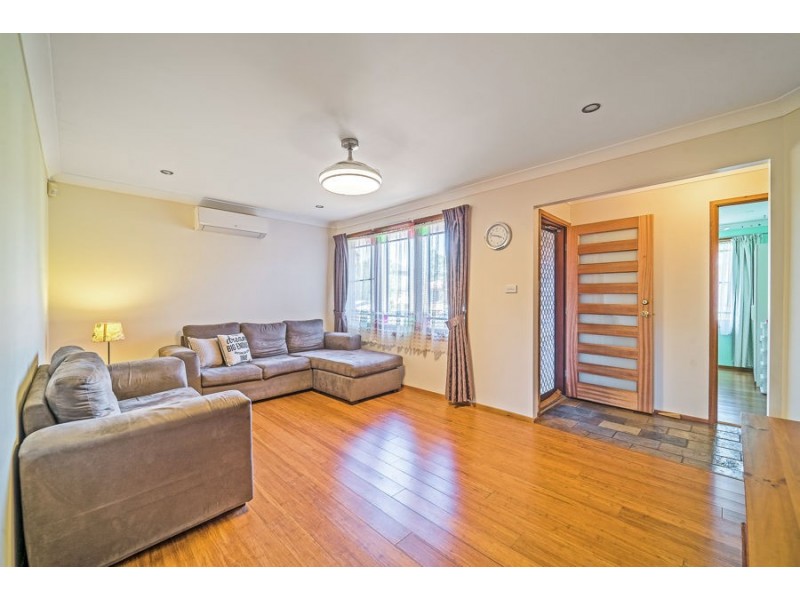 5 Oriole Street, Glenmore Park NSW 2745