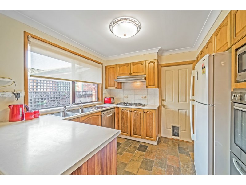 5 Oriole Street, Glenmore Park NSW 2745