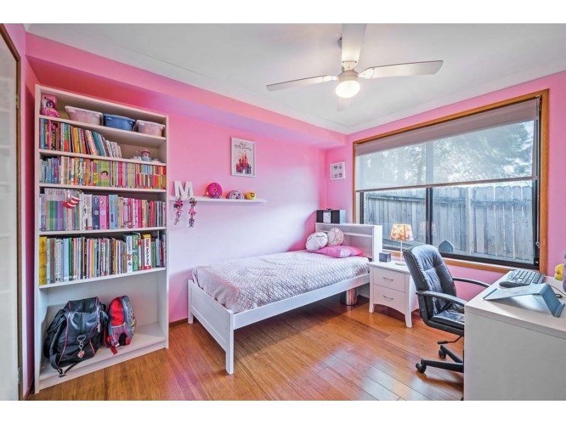 5 Oriole Street, Glenmore Park NSW 2745