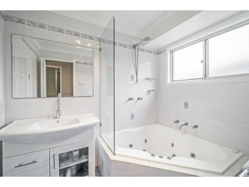 3 Pioneer Grove, Werrington Downs NSW 2747