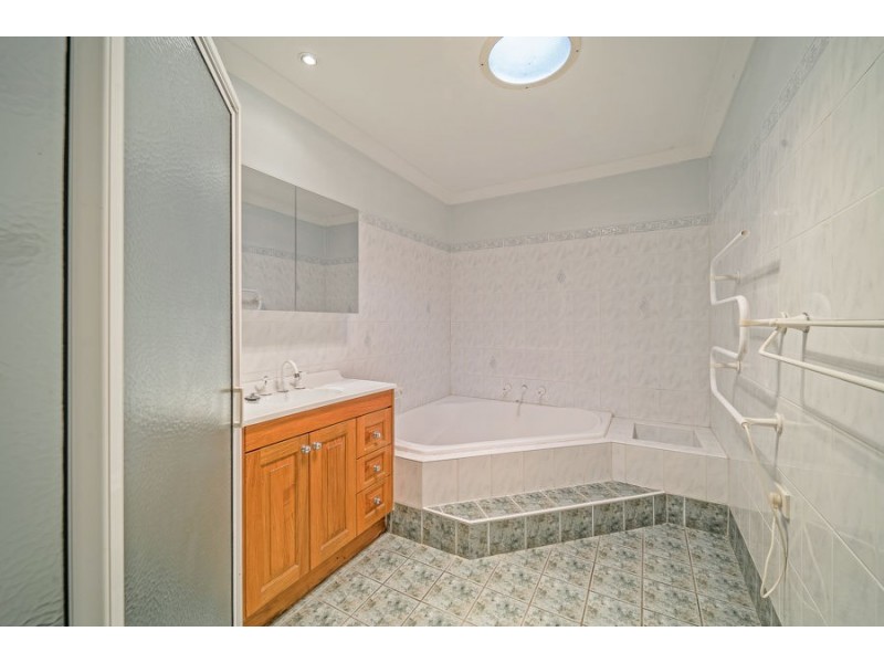 5 Napier Avenue, Emu Plains NSW 2750