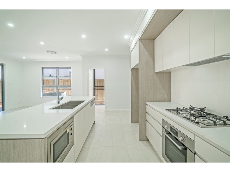 48 Forestwood Drive, Glenmore Park NSW 2745