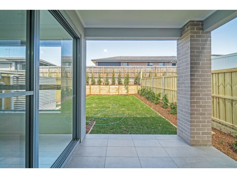 48 Forestwood Drive, Glenmore Park NSW 2745
