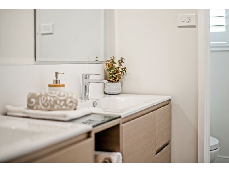 32 Kenneth Slessor Drive, Glenmore Park NSW 2745