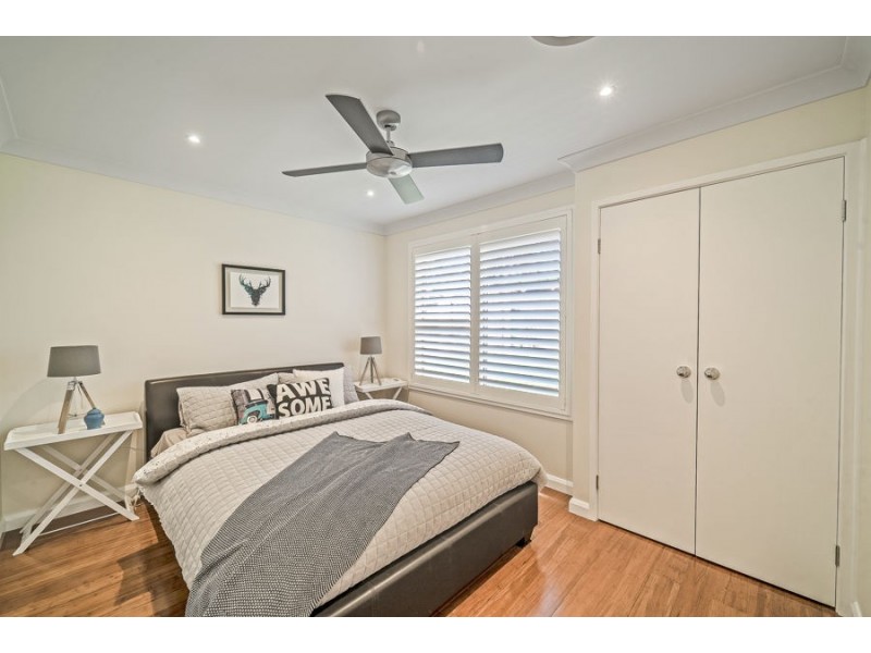 32 Kenneth Slessor Drive, Glenmore Park NSW 2745