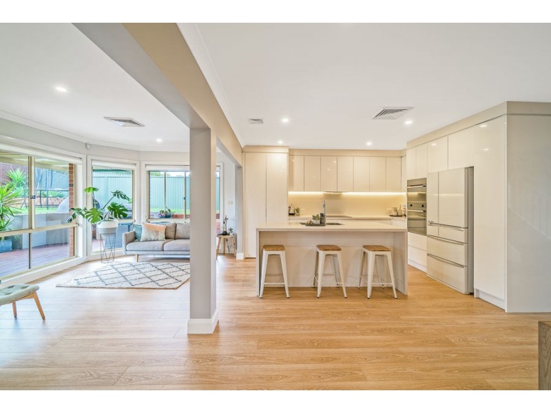 24 Windorra Avenue, Glenmore Park NSW 2745