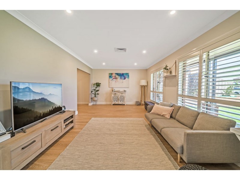 24 Windorra Avenue, Glenmore Park NSW 2745