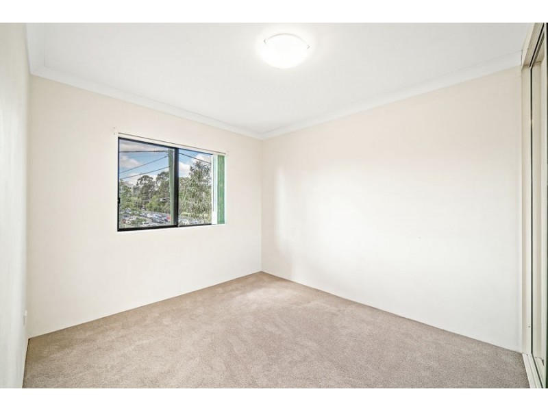 15 43-44 Rodger Street, Kingswood NSW 2747