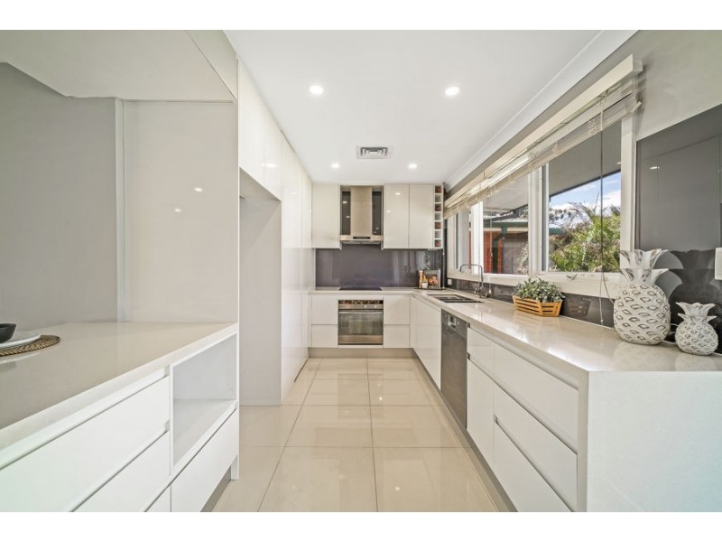 32 Mazepa Avenue, South Penrith NSW 2750