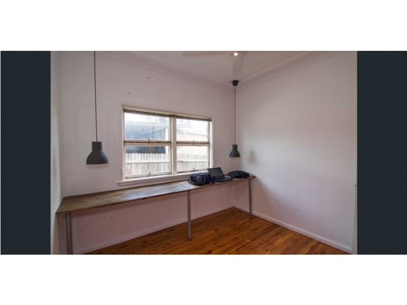 151 Oxford St, Cambridge Park NSW 2747