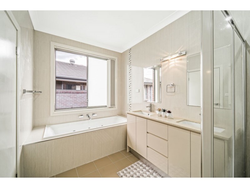 2 Rosecrea Court, Glenmore Park NSW 2745