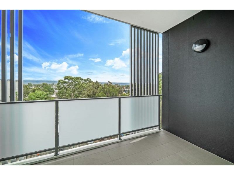 532/1-39 Lord Sheffield Circuit, Penrith NSW 2750