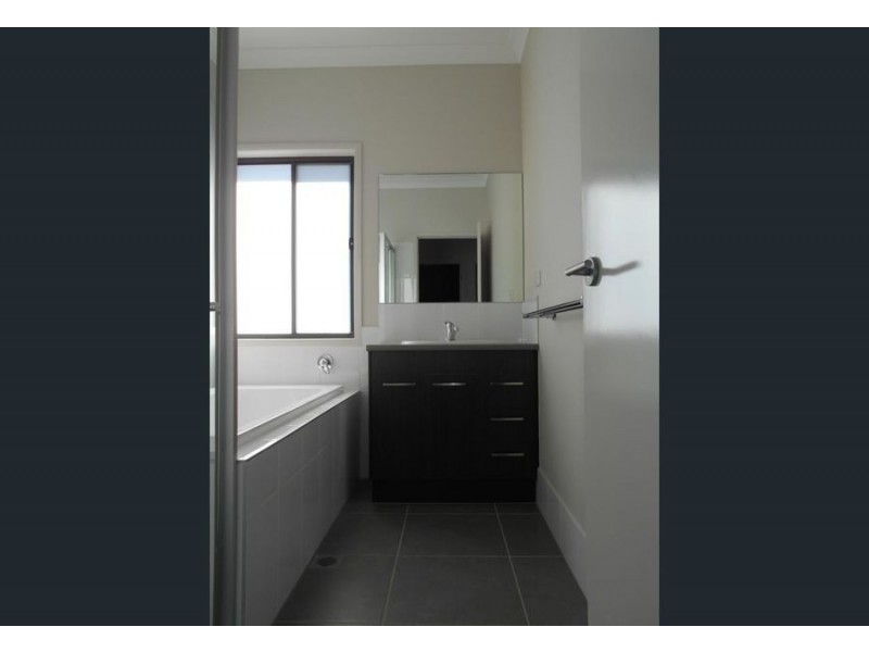 64 Nicholson Parade, Spring Farm NSW 2570