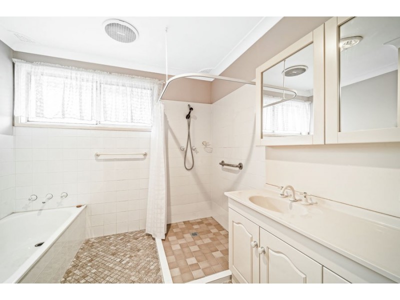 17 Berridale Avenue, South Penrith NSW 2750