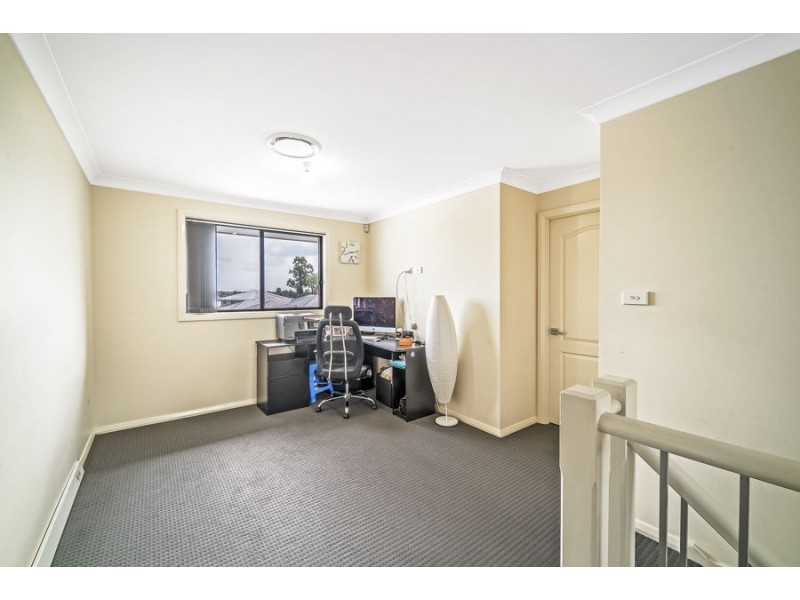 1A Moluccana Crescent, Ropes Crossing NSW 2760