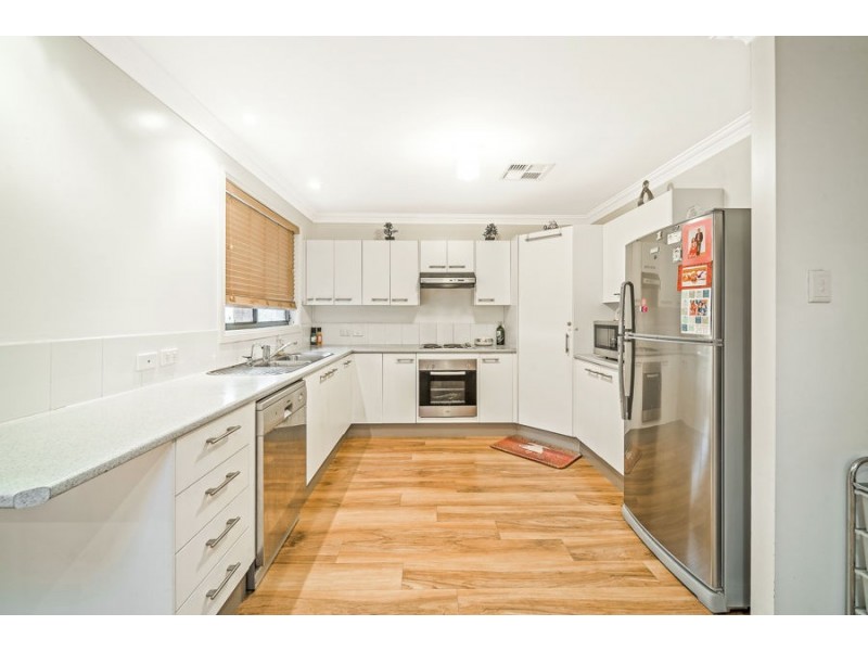 4 Michele Avenue, Cambridge Park NSW 2747