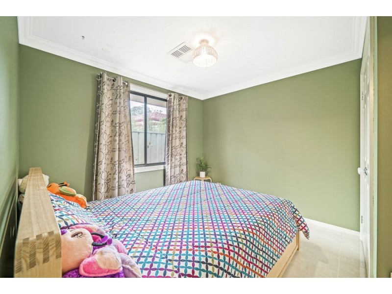 4 Michele Avenue, Cambridge Park NSW 2747