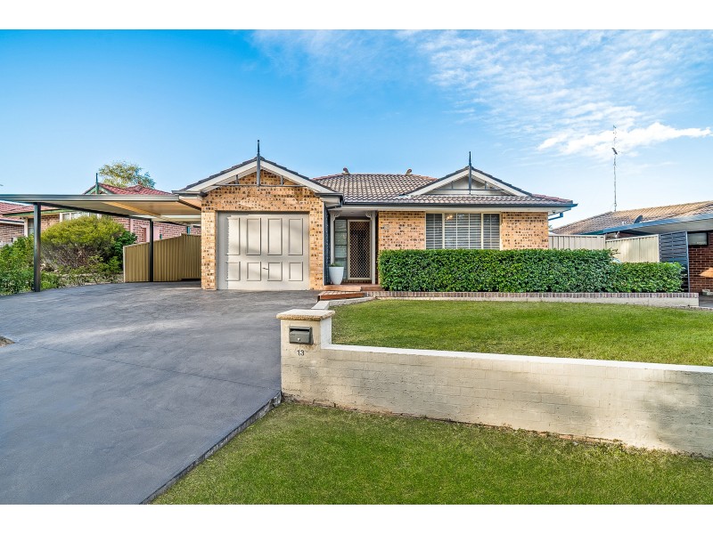 13 Woodi Close, Glenmore Park NSW 2745