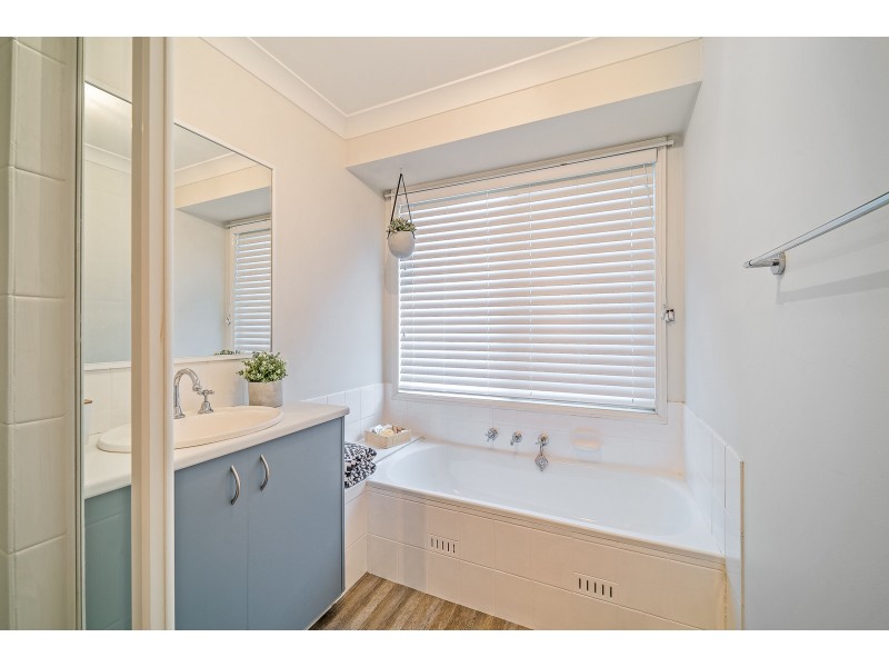 13 Woodi Close, Glenmore Park NSW 2745