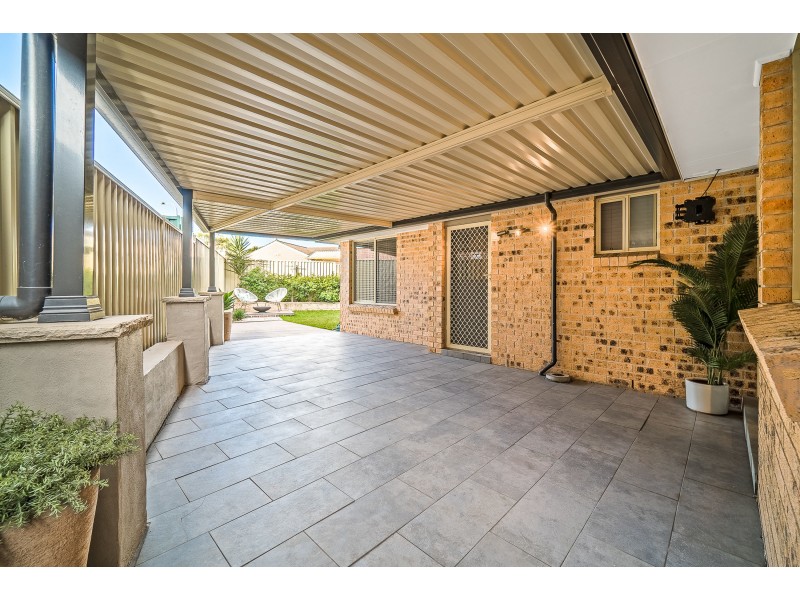 13 Woodi Close, Glenmore Park NSW 2745