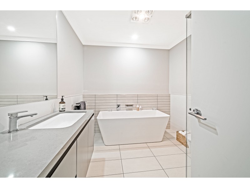 33 Aspect Cres, Glenmore Park NSW 2745