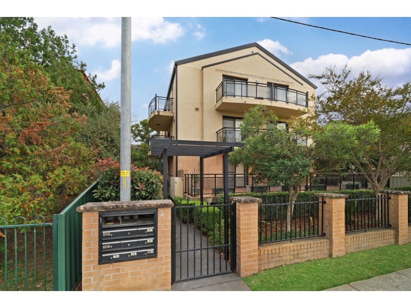 2/113 Station Street, Penrith NSW 2750