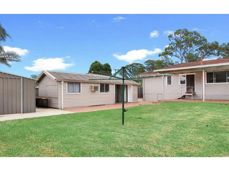 7 Tabali St, Whalan NSW 2770