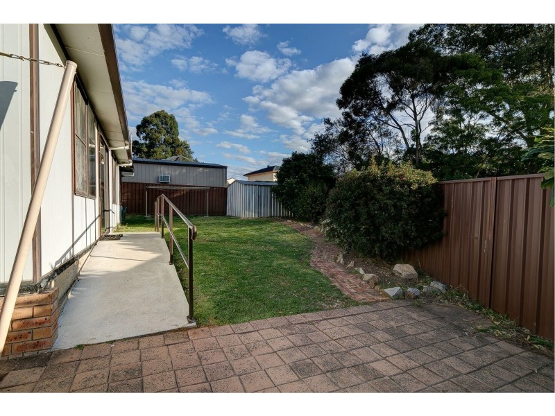 6 Whitbeck Place, Cranebrook NSW 2749