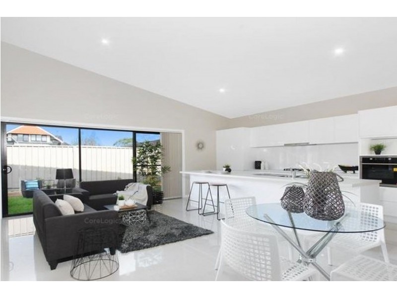 1 Macarthur Drive, St Clair NSW 2759