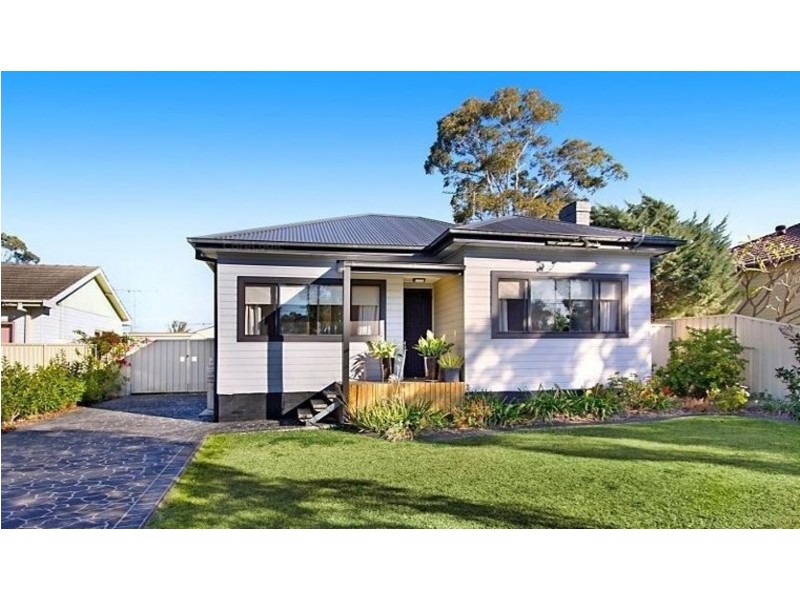 4 Oxford Street, Cambridge Park NSW 2747