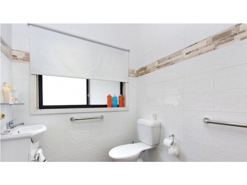 4 Oxford Street, Cambridge Park NSW 2747