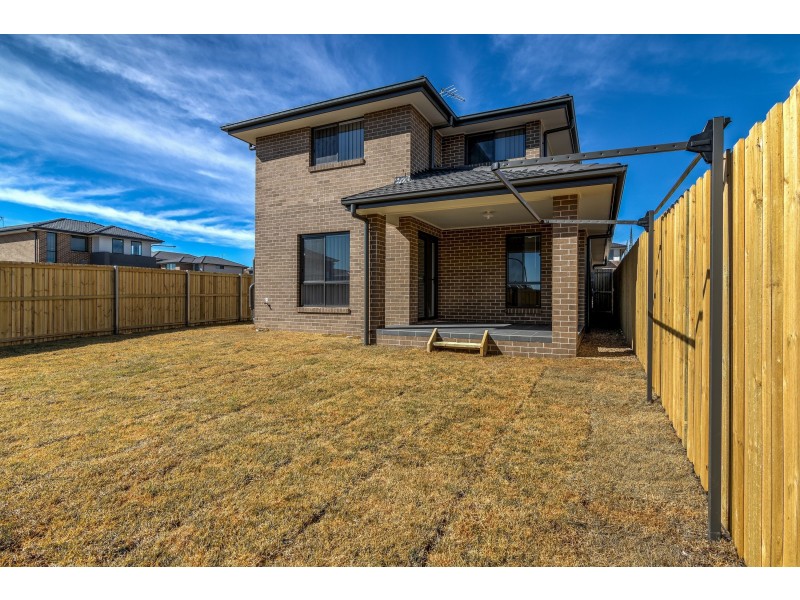 2 Arcadia Street, Schofields NSW 2762