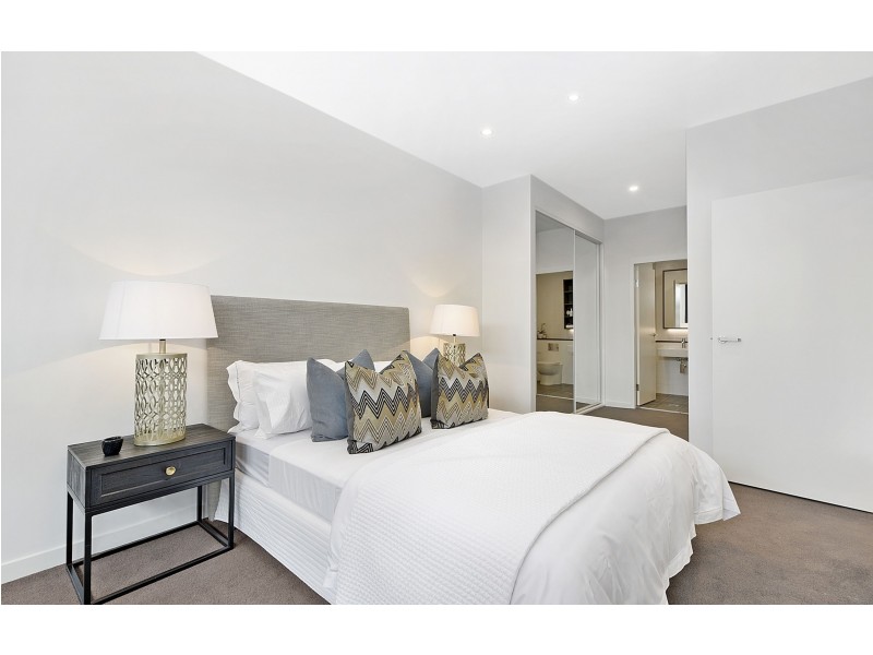 308/10 Aviators Way, Penrith NSW 2750