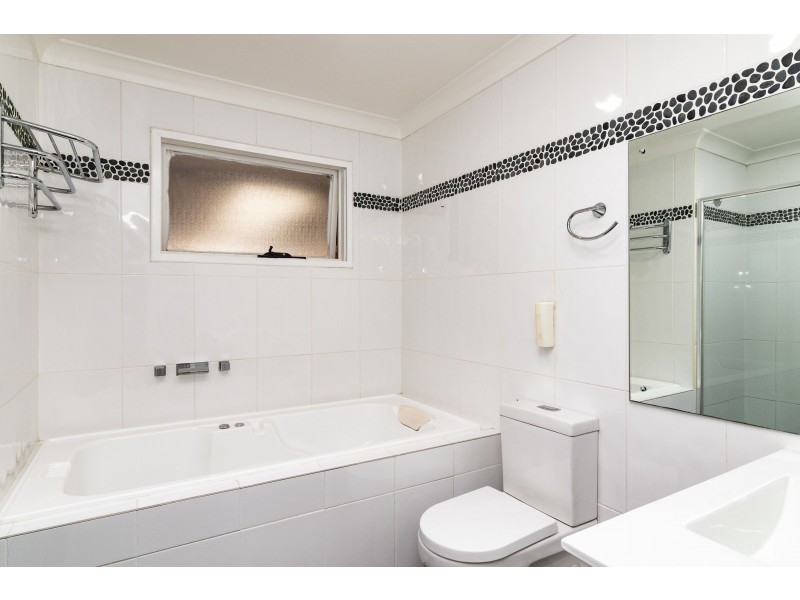 25 Madigan Drive, Werrington County NSW 2747