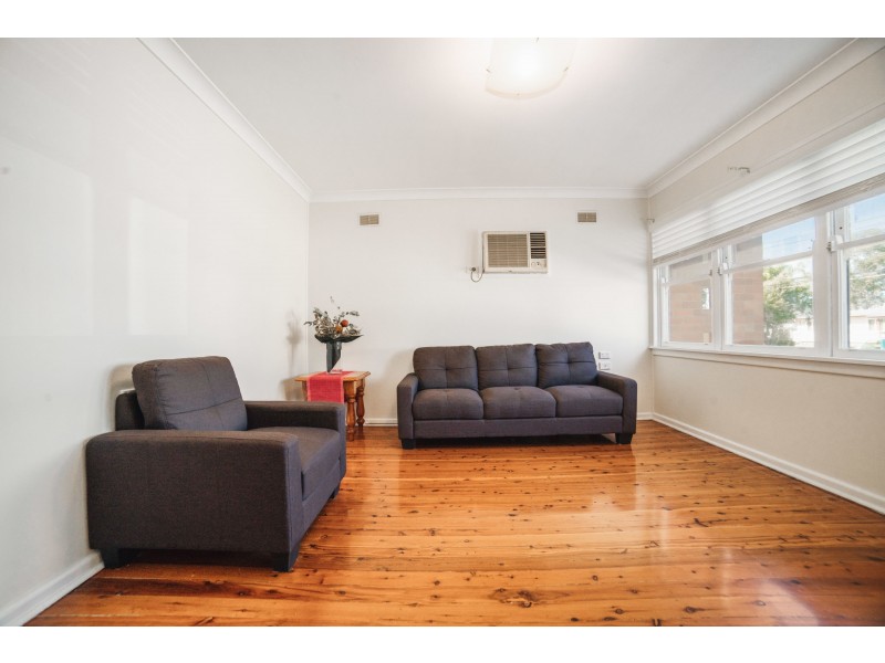 8 Saipan Avenue, Lethbridge Park NSW 2770