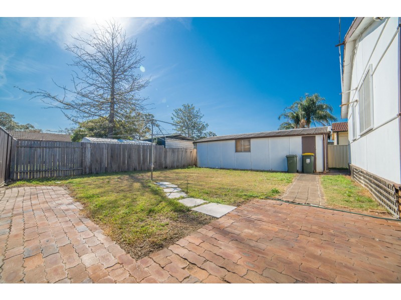 8 Saipan Avenue, Lethbridge Park NSW 2770