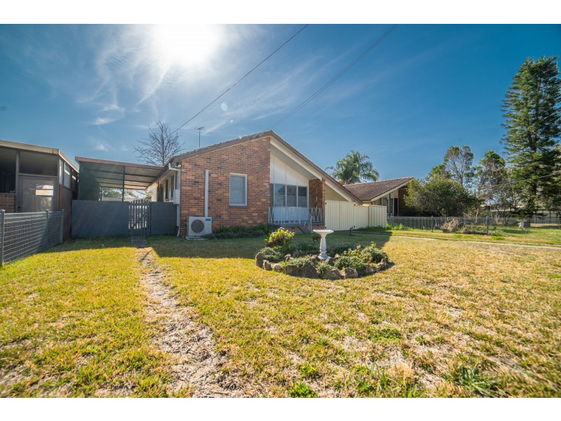 8 Saipan Avenue, Lethbridge Park NSW 2770