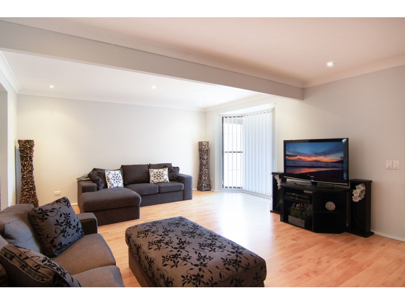 32 Thornhill Crescent, Werrington Downs NSW 2747