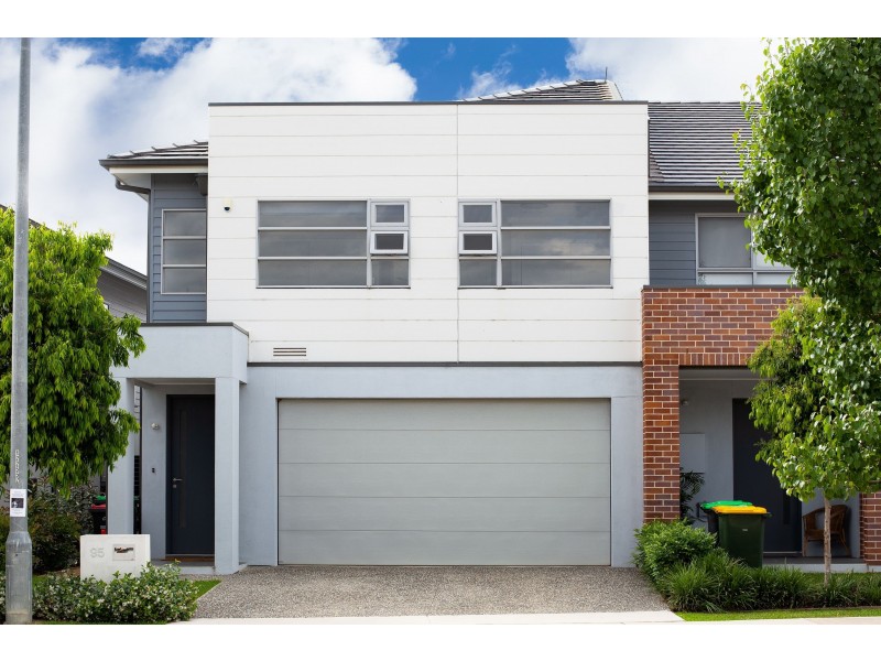 95 Bradley Street, Glenmore Park NSW 2745