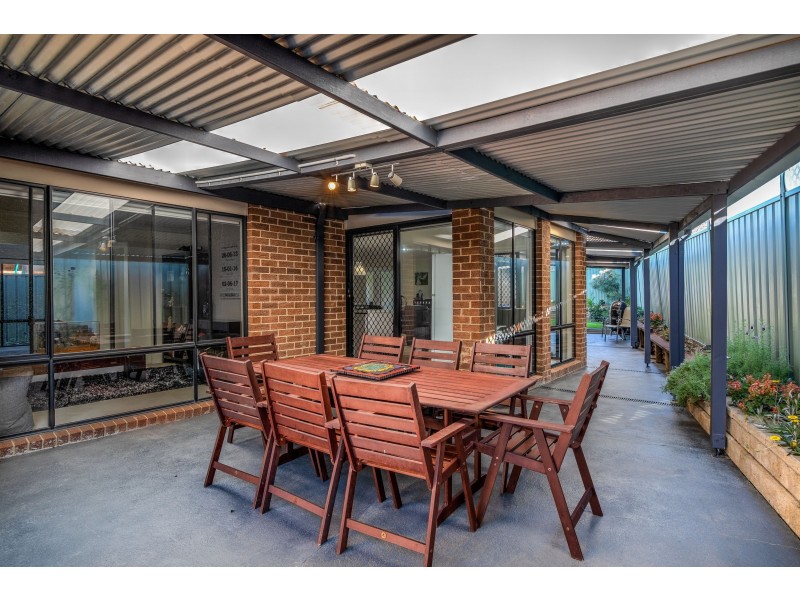 17 Nindi Crescent, Glenmore Park NSW 2745