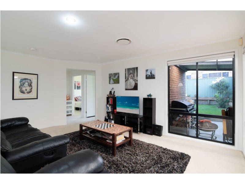 17 Nindi Crescent, Glenmore Park NSW 2745