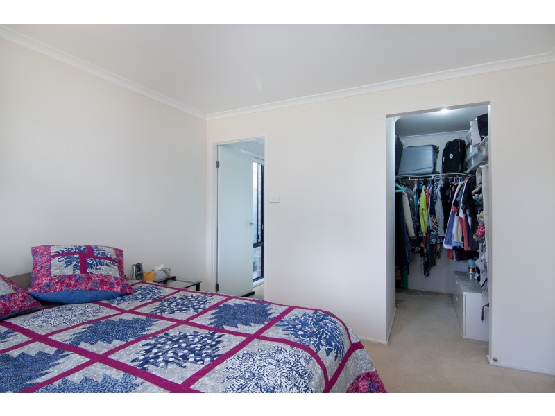17 Nindi Crescent, Glenmore Park NSW 2745