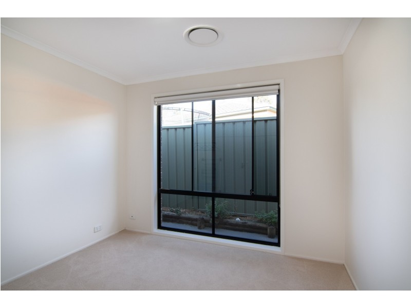 17 Nindi Crescent, Glenmore Park NSW 2745