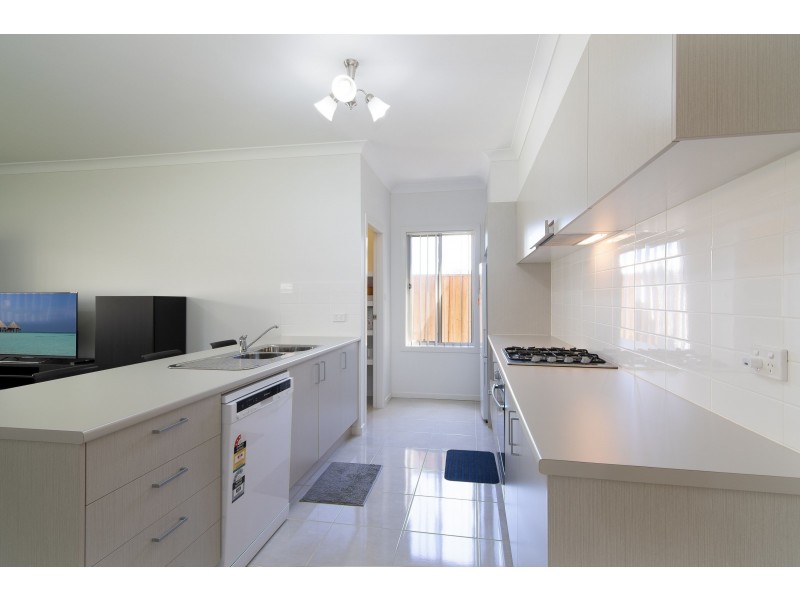 5 Mountainview Cres, Penrith NSW 2750