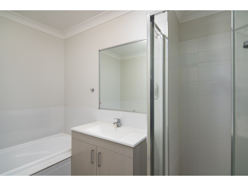 5 Mountainview Cres, Penrith NSW 2750