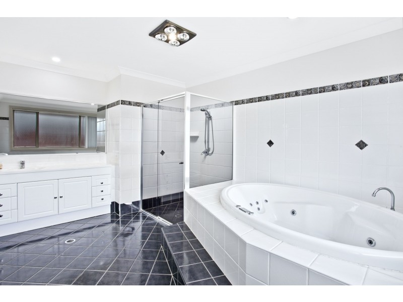 7 Branksome Way, Glenmore Park NSW 2745