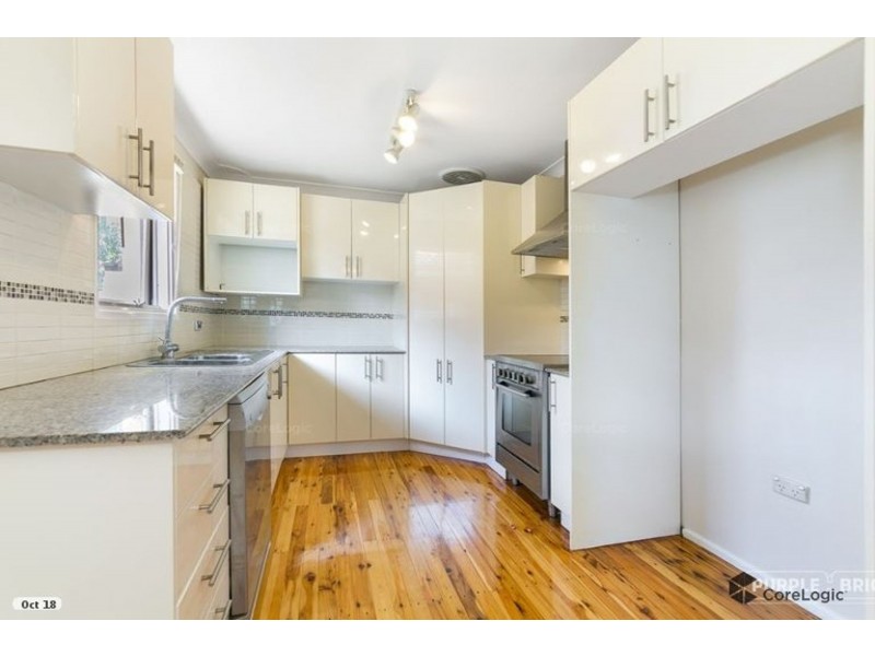 5 Michele Ave, Cambridge Park NSW 2747