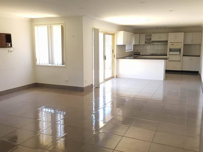 114 Sunflower Drive, Claremont Meadows NSW 2747