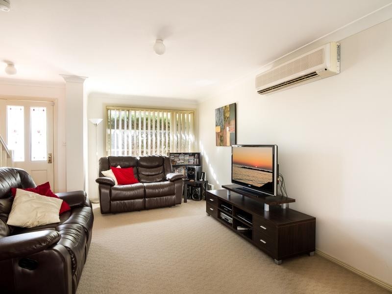 2/57 Stafford Street, Kingswood NSW 2747
